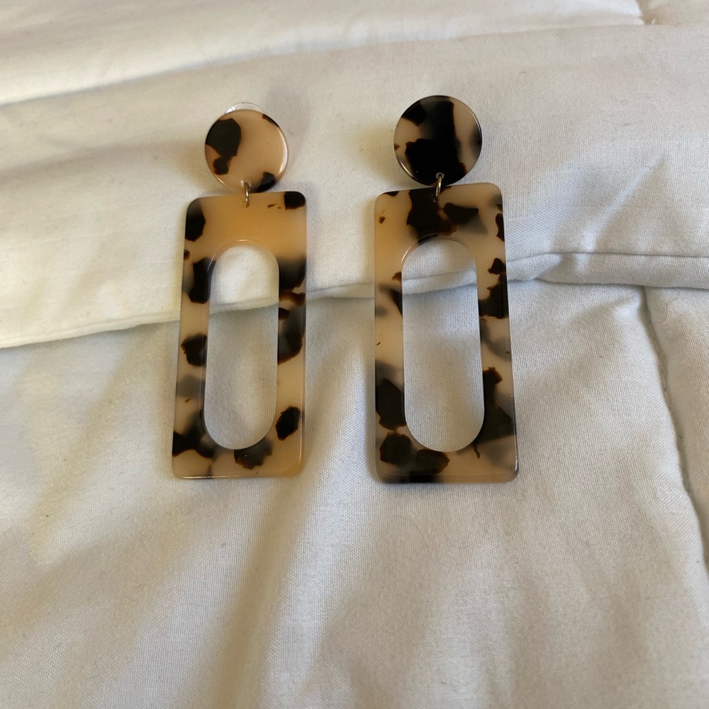Tortoise Shell Statement Earrings - Picture 3 of 5